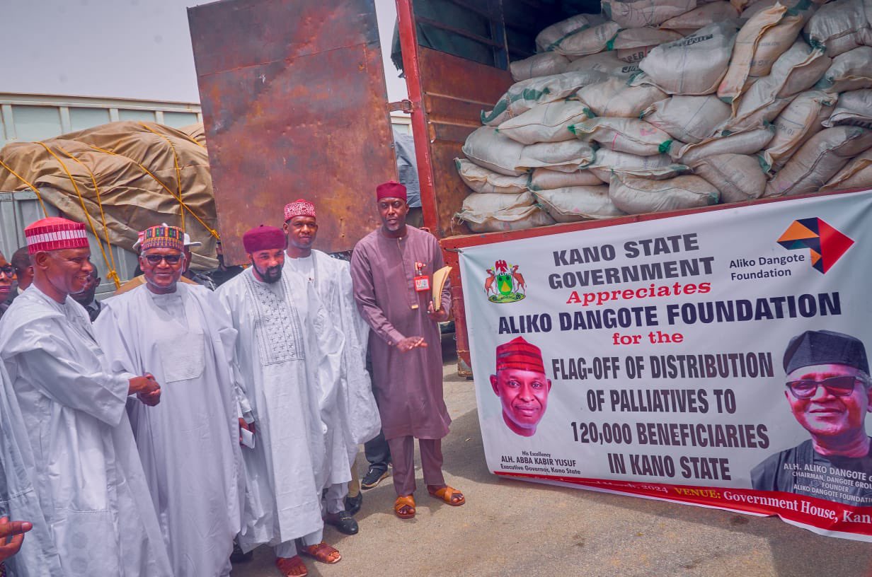 DANGOTE ALLOCATES N15BN FOR 774 LOCAL GOVERNMENT AREAS, PROVIDES 120,000 BAGS OF RICE IN KANO.